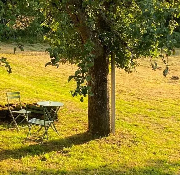 Aamiaismajoitus (B&B) Une Pause En Corrèze