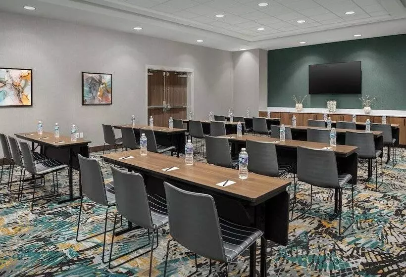 Hotelli Hampton Inn Orlando Southeast Nona