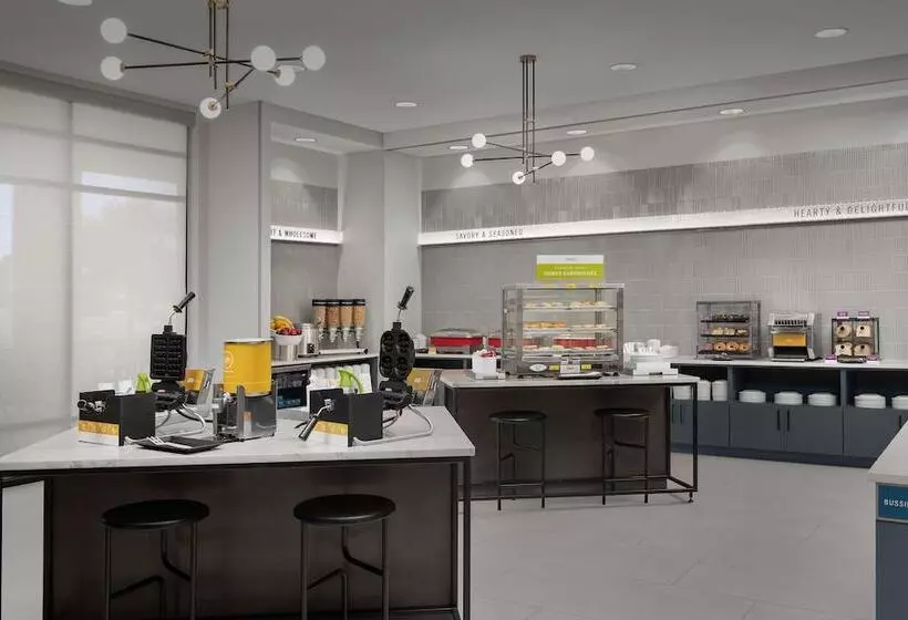 Hotelli Hampton Inn Orlando Southeast Nona