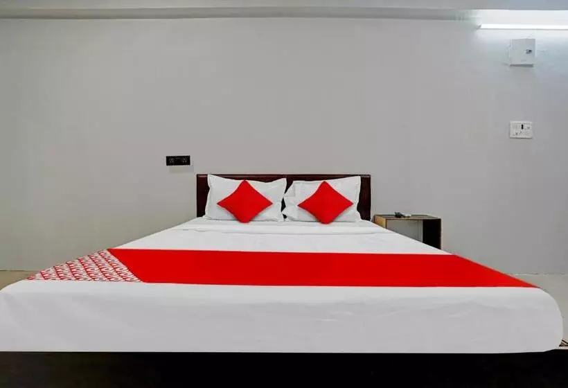 هتل Oyo Flagship 81234  Velvet Rooms