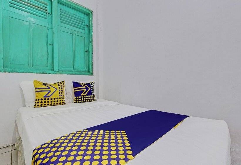 בית מלון כפרי Spot On 92540 Karomah Kostel Syariah