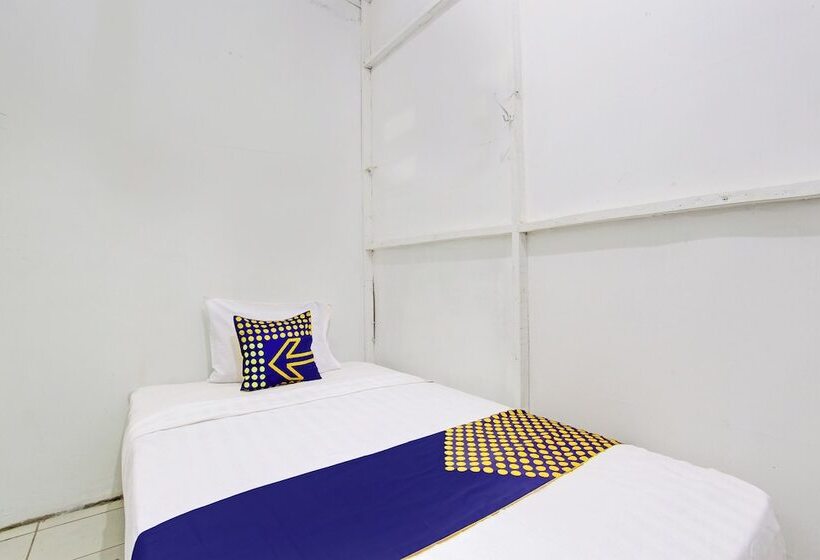 בית מלון כפרי Spot On 92540 Karomah Kostel Syariah