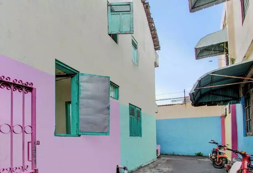 هتل Spot On 92540 Karomah Kostel Syariah