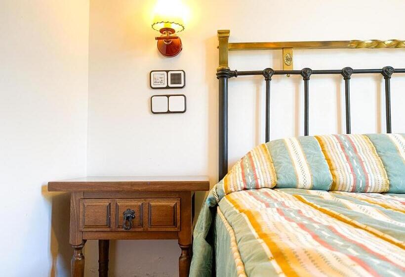 فندق Posada Los Leones