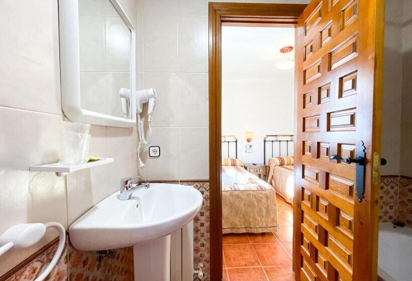 فندق Posada Los Leones