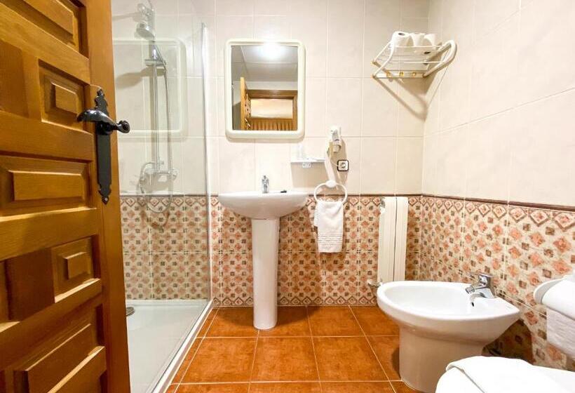 فندق Posada Los Leones