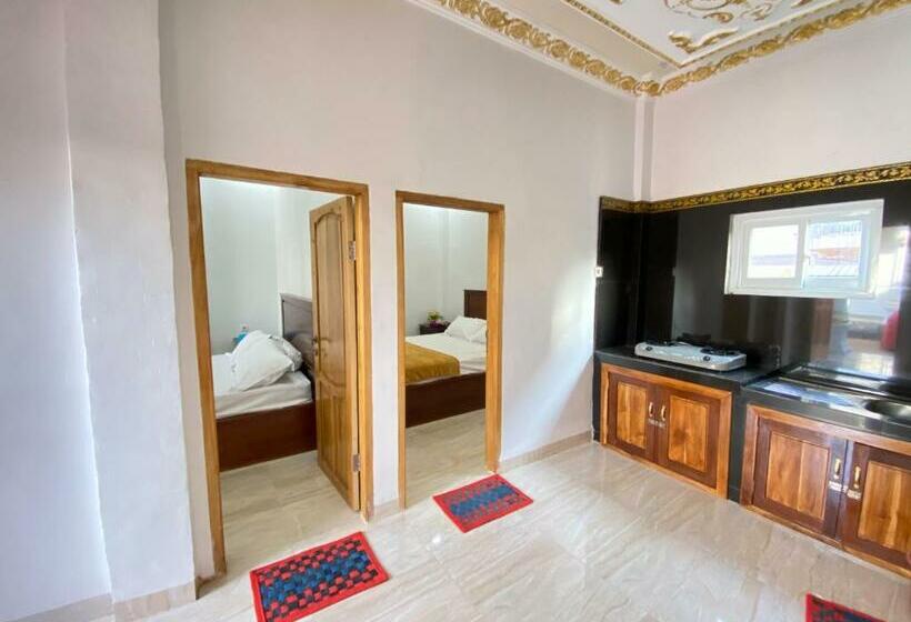 בית מלון כפרי Rumah Windy Guest House Bira