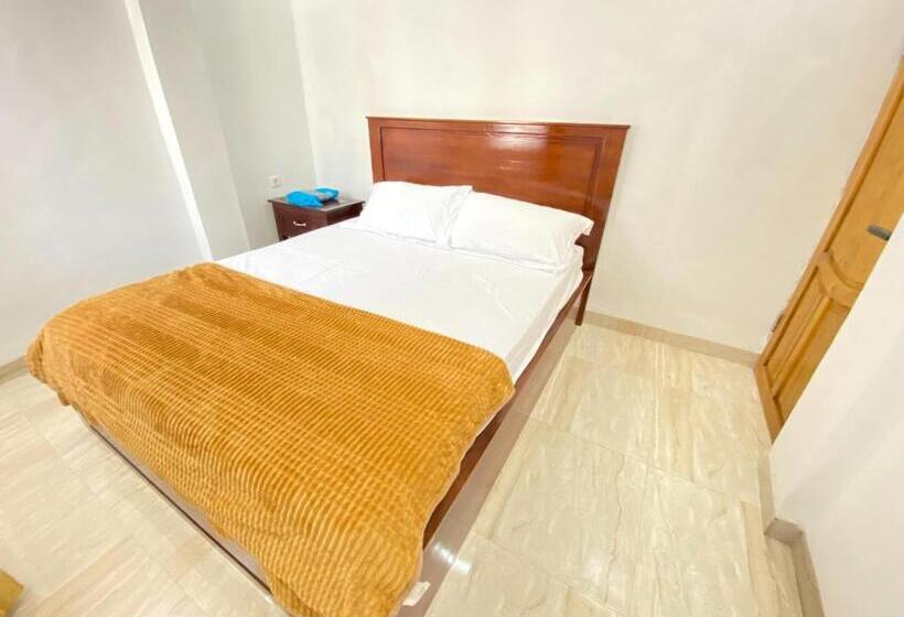 בית מלון כפרי Rumah Windy Guest House Bira