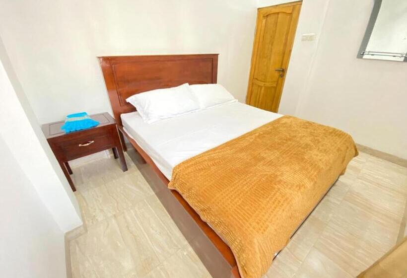 בית מלון כפרי Rumah Windy Guest House Bira