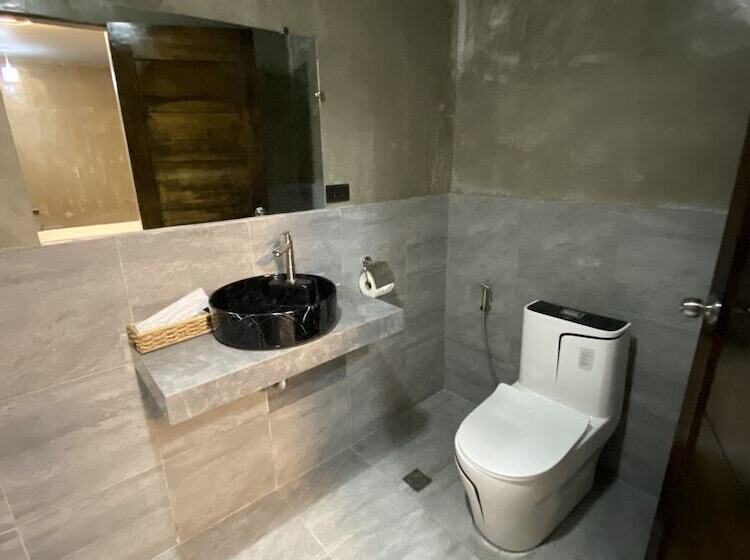 פנסיון Hai Inn