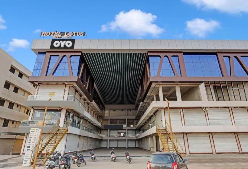 Hotel Oyo Flagship 81156 Lotus