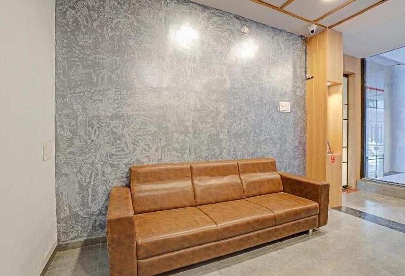 Hotel Oyo Flagship 81156 Lotus