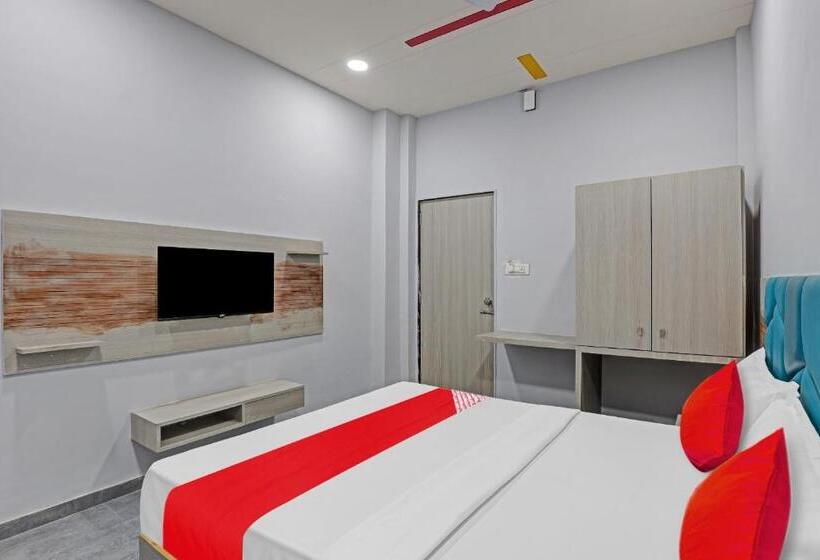 Hotel Oyo Flagship 81156 Lotus