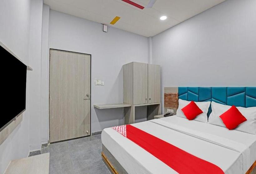 Hotel Oyo Flagship 81156 Lotus