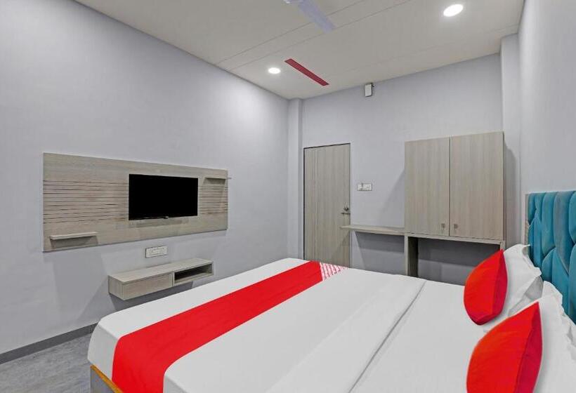 Hotel Oyo Flagship 81156 Lotus