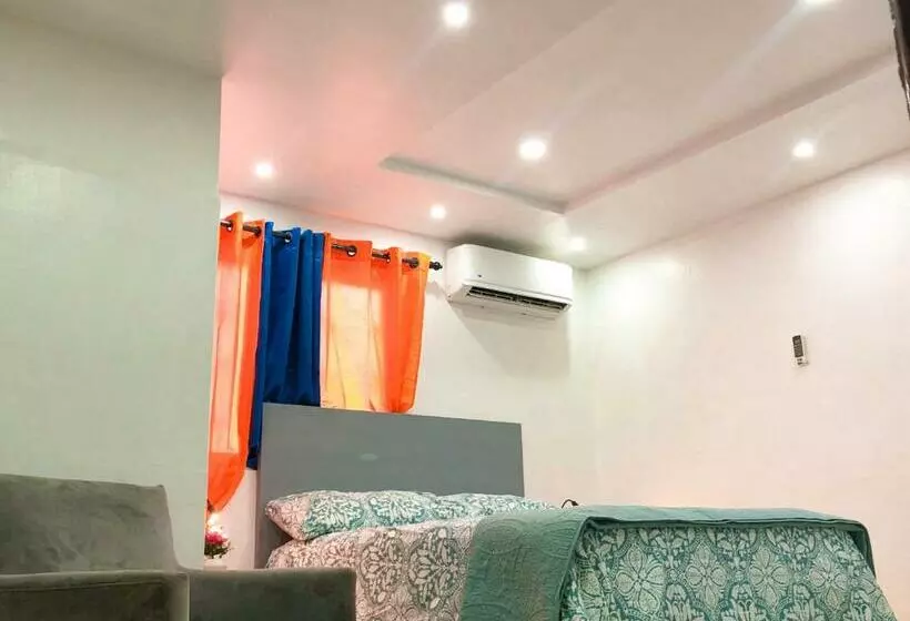 ペンション Caribbean Hostal Private Rooms In Down Town Pop