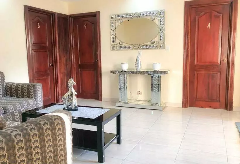 ペンション Caribbean Hostal Private Rooms In Down Town Pop