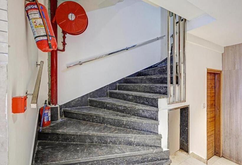 호텔 Oyo Flagship 81157  Le Cashew