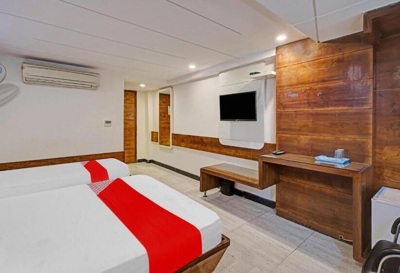 호텔 Oyo Flagship 81157  Le Cashew