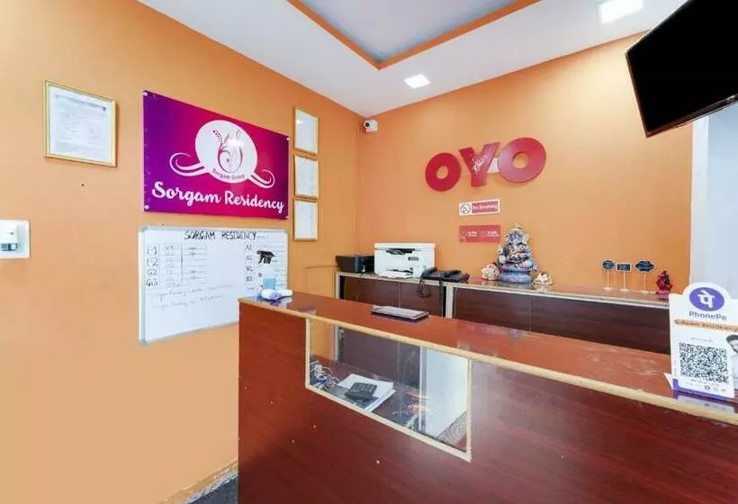 ホテル Oyo Flagship 81168 Sorgam Residency