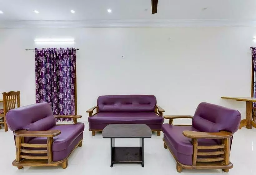 ホテル Oyo Flagship 81168 Sorgam Residency