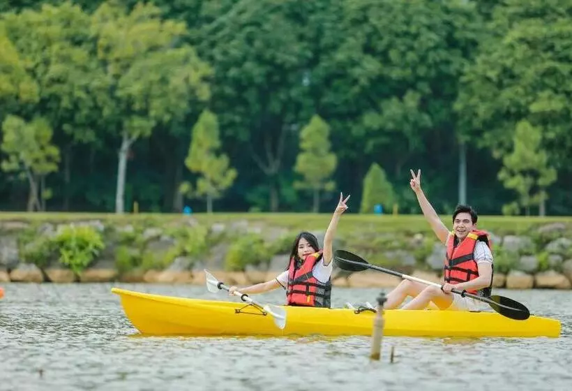 هتل Trang An Golf And Resort