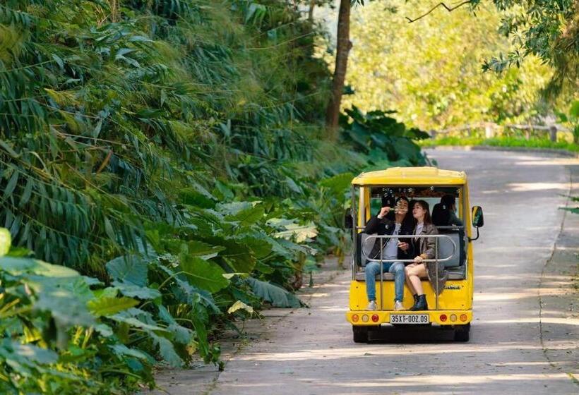 هتل Trang An Golf And Resort