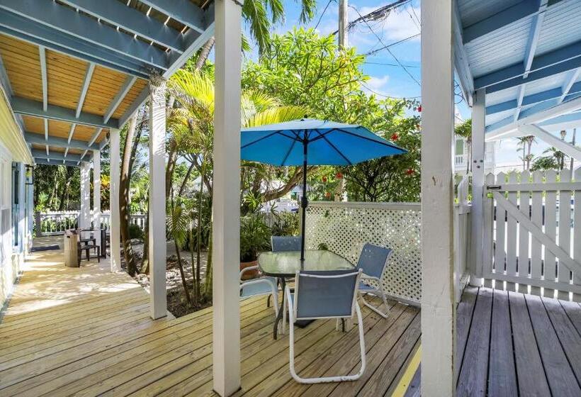 Otel Tranquillity Guest House