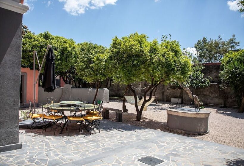 פנסיון Room In Bb   Palazzo Daquino   Large Double Room