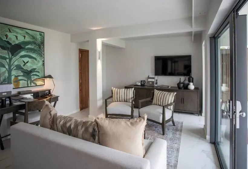 استراحتگاه Sea Diamond Boutique Hotel & Spa