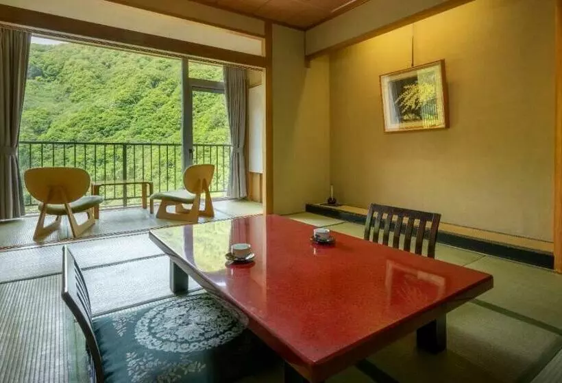 旅館 Shikisainoyado Marumine