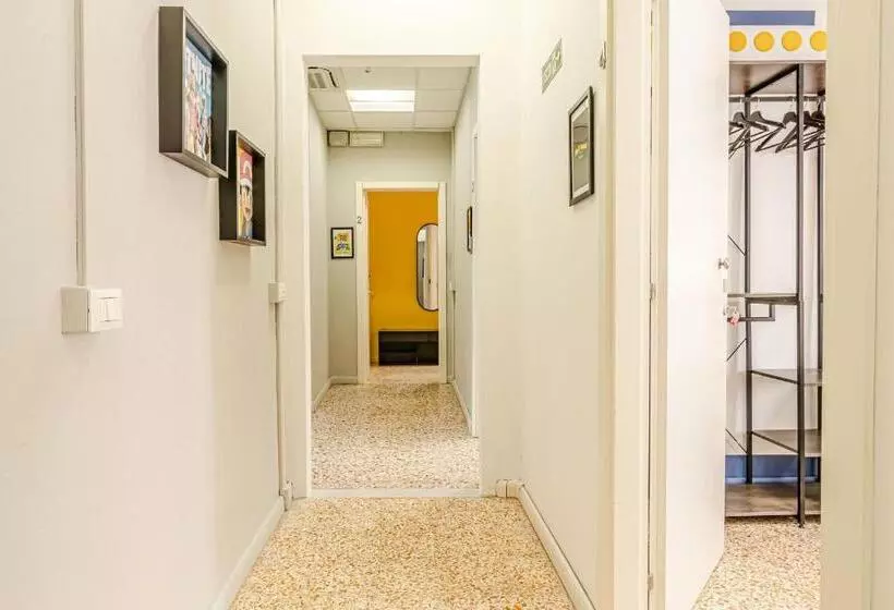 تختخواب و صبحانه Game Rooms Experience