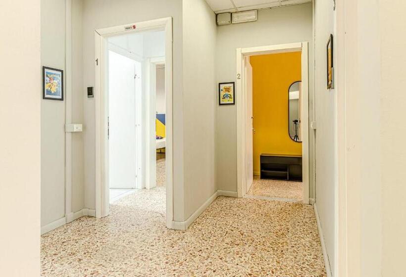 تختخواب و صبحانه Game Rooms Experience