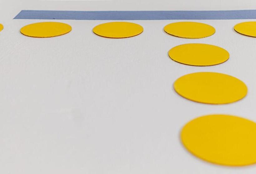 تختخواب و صبحانه Game Rooms Experience