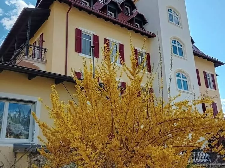 Hotelli Regina Del Bosco