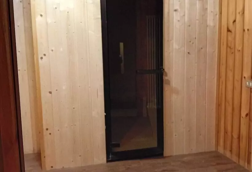 Hotelli Regina Del Bosco