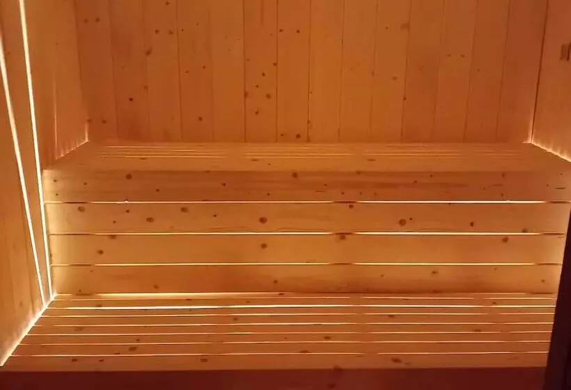 Hotelli Regina Del Bosco