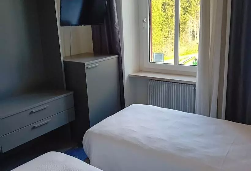 Hotelli Regina Del Bosco