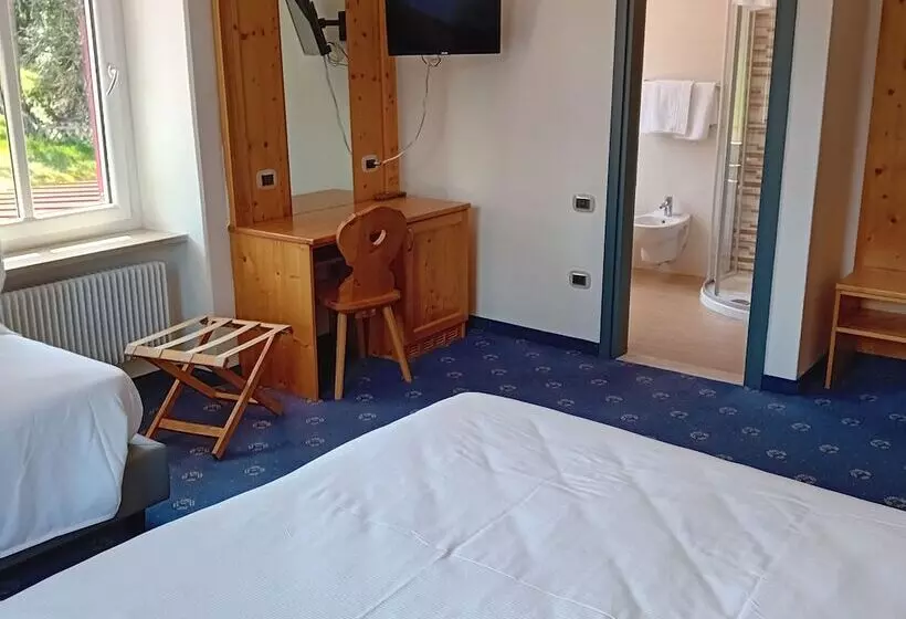 Hotelli Regina Del Bosco