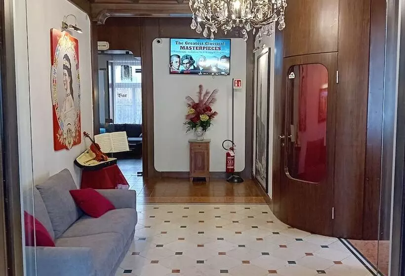 Hotelli Regina Del Bosco