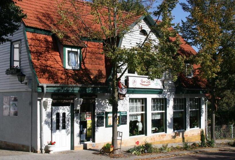 Haus Kehrwieder   Hotel Am Kur Café