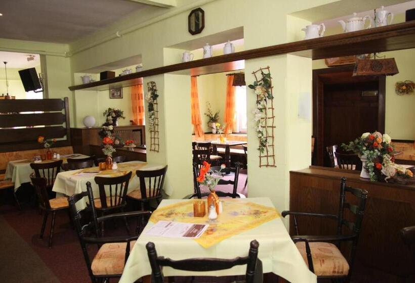 Haus Kehrwieder   Hotel Am Kur Café