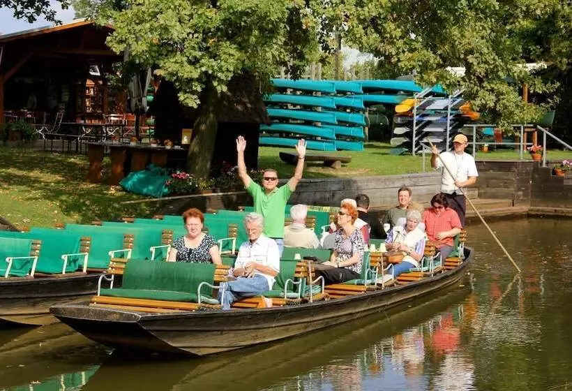 ホテル Die Gurkenscheune   Frühstückspension