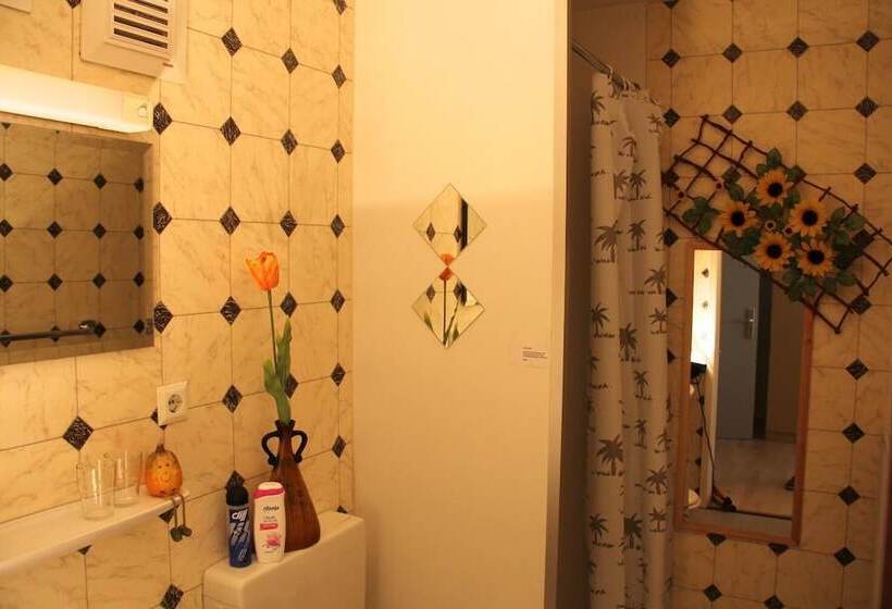 ホテル Die Gurkenscheune   Frühstückspension