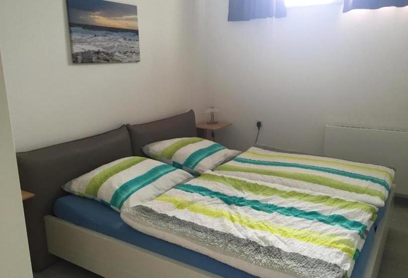 هتل Haus Alte Teestube