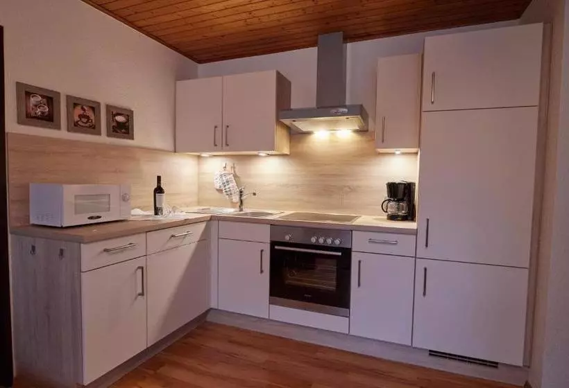 Hotelli Gisela S Gästehaus Brakel   Self Check In