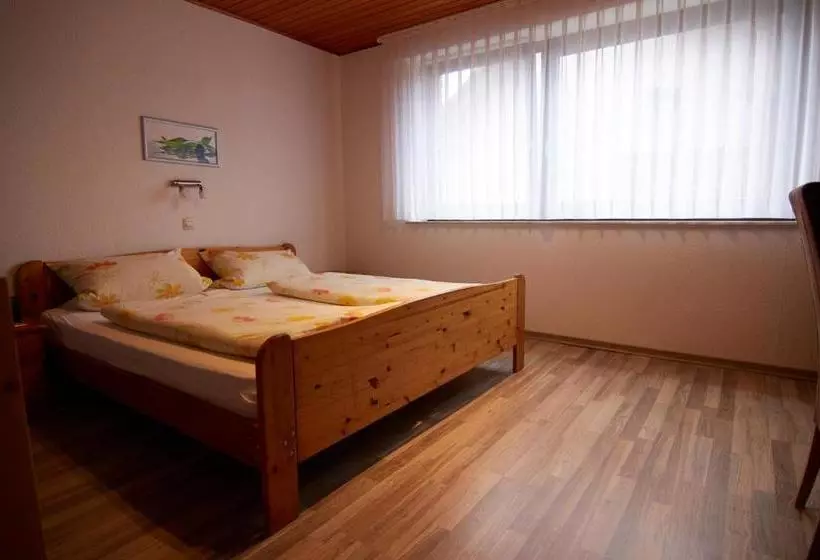 Hotelli Gisela S Gästehaus Brakel   Self Check In