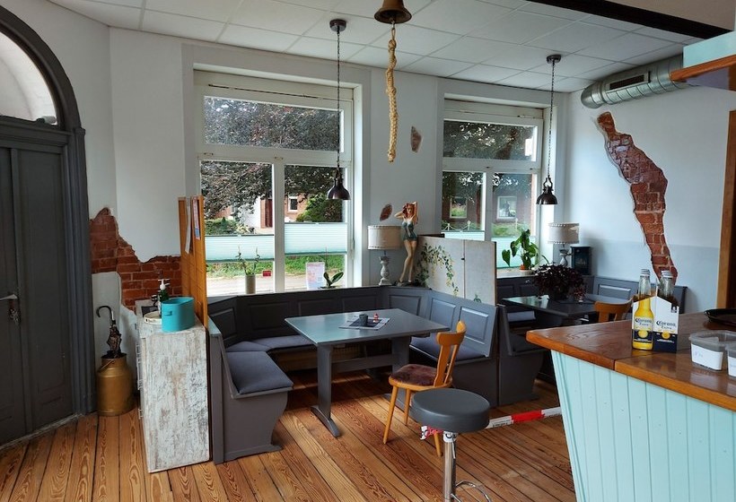 Отель Kommodich