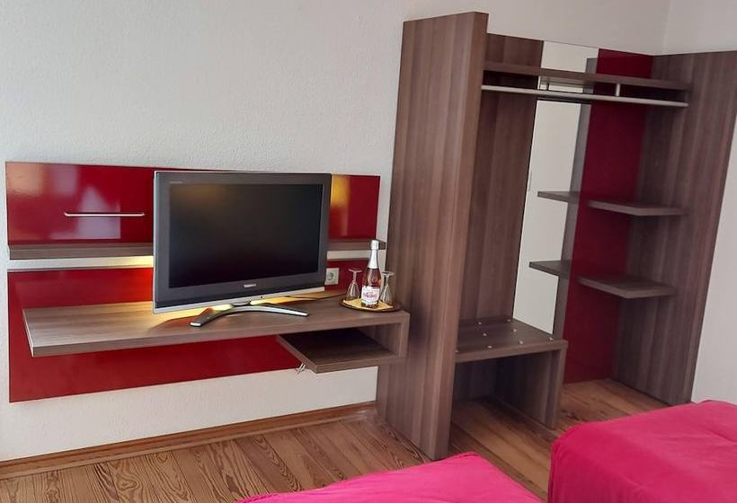 Отель Kommodich