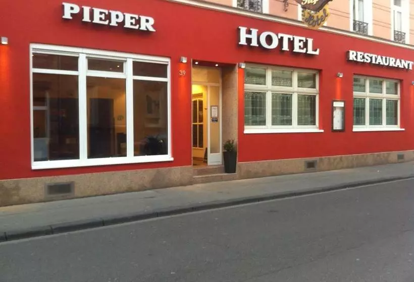 ホテル Pieper